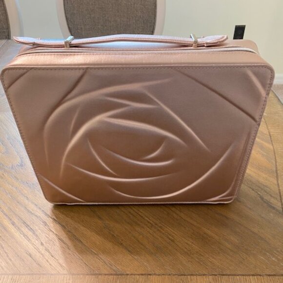 Lancome Skin Care & Eye Shadow - Picture 10 of 10